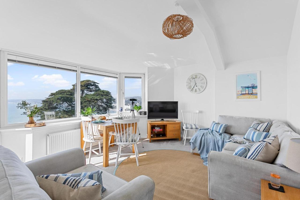 Wellswood Apartment - Sunny Apartment With Stunning Sea Views And Private Balcony Torquay Luaran gambar