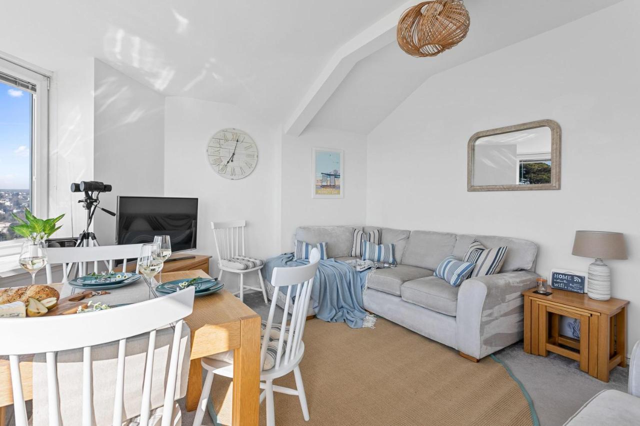 Wellswood Apartment - Sunny Apartment With Stunning Sea Views And Private Balcony Torquay Luaran gambar